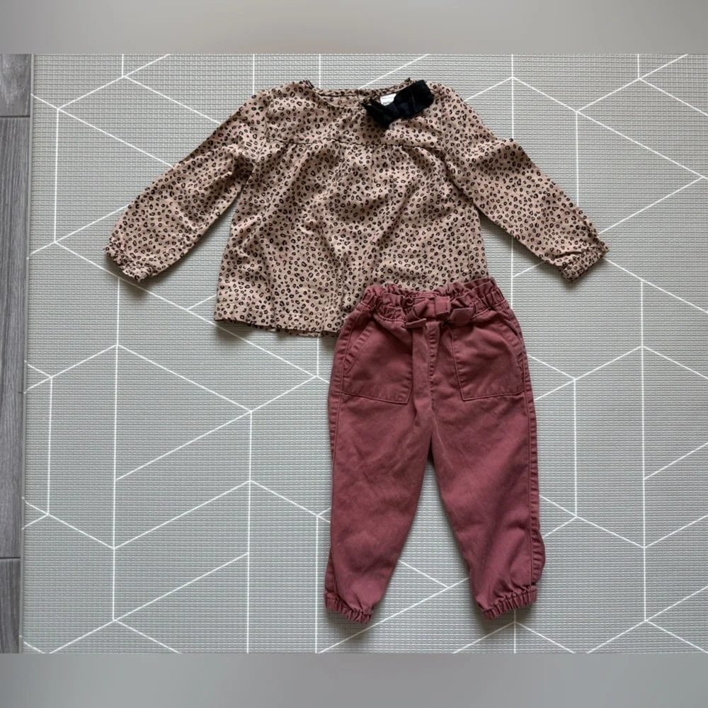 Garanimals|Baby girl outfit,Mauve Paperbag Waist Pants & Beige Leopard Top•••2T